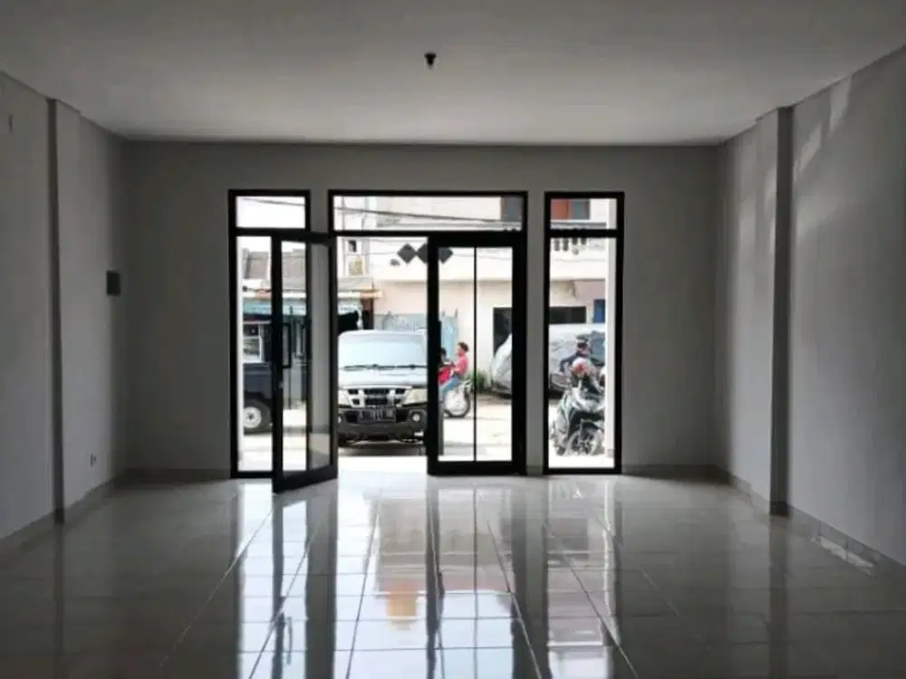 Lie.A127 Ruko Cloverville Surabaya Lokasi Strategis untuk Usaha, Kantor Murah