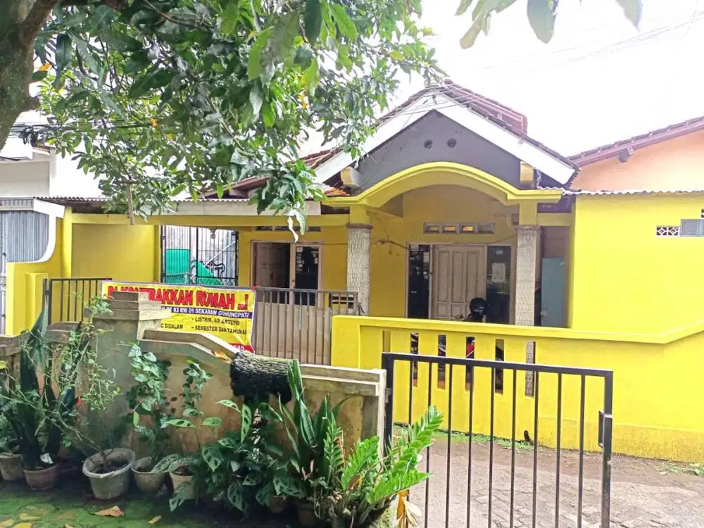 Dijual rumah cocok buat kos dan kontrakan
