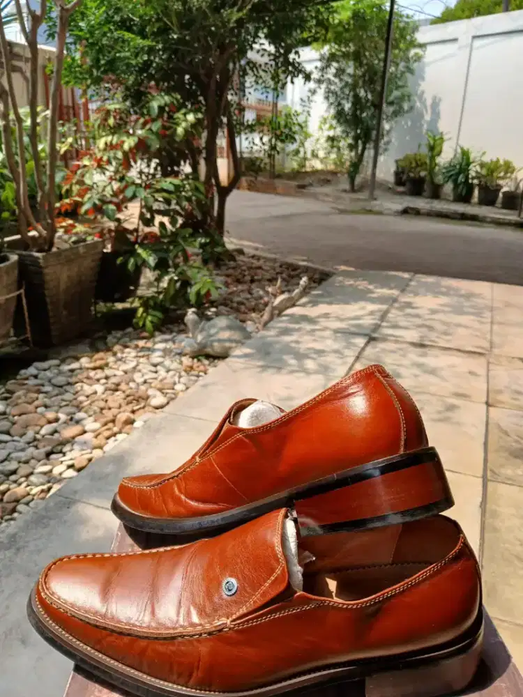 Jual Sepasang Sepatu Pria Piere Cardin Kulit