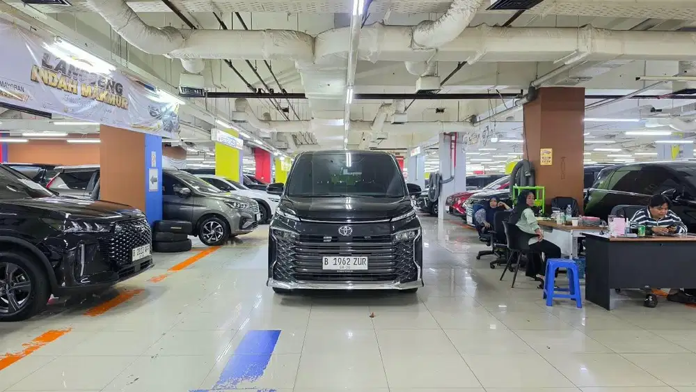 Toyota Voxy 2022 New Model Matic km 30 rban