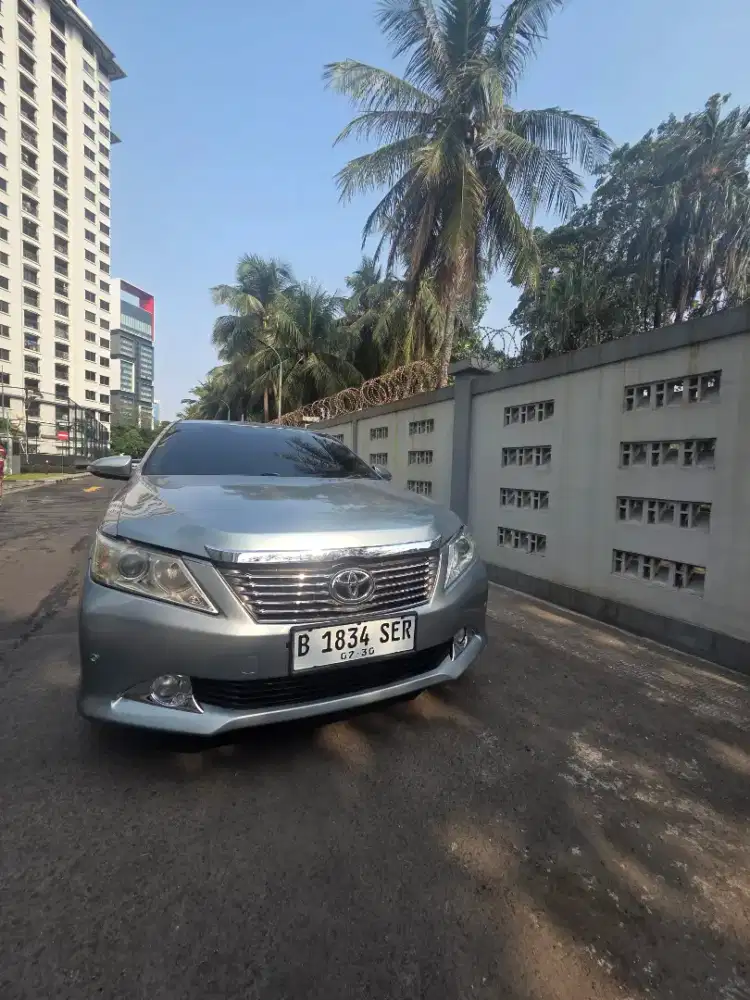 Toyota Camry V 2012