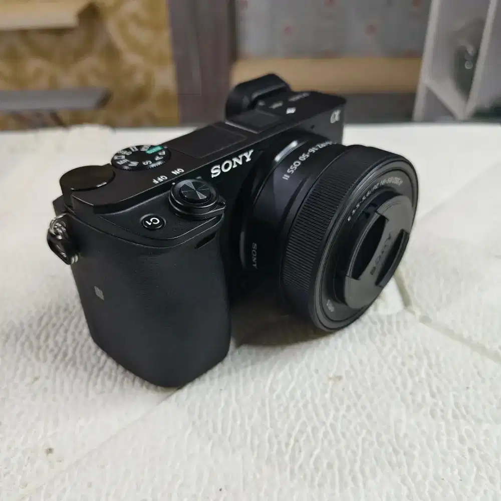 KAMERA SONY A6400 + KIT FULLSET  SUPER MULUS NO MINUS