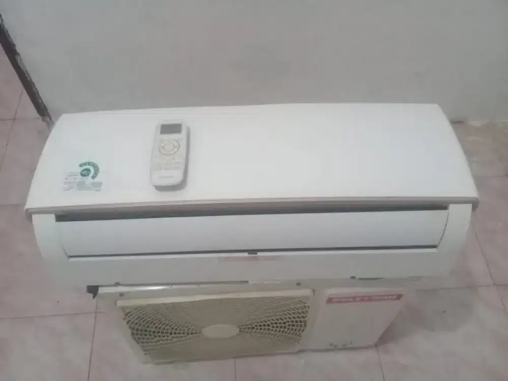 Servis AC, bongkar-pasang,jual beli ac,isi freon, tukar tambah,dll