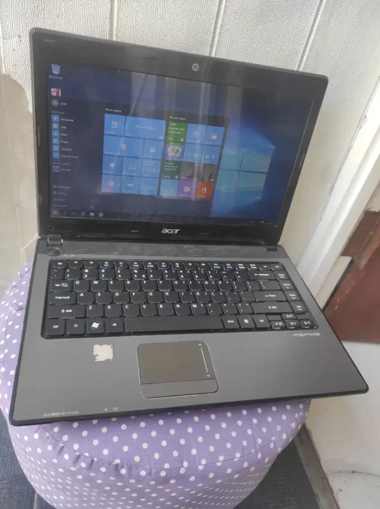 Laptop acer core i3//4gb//500gb