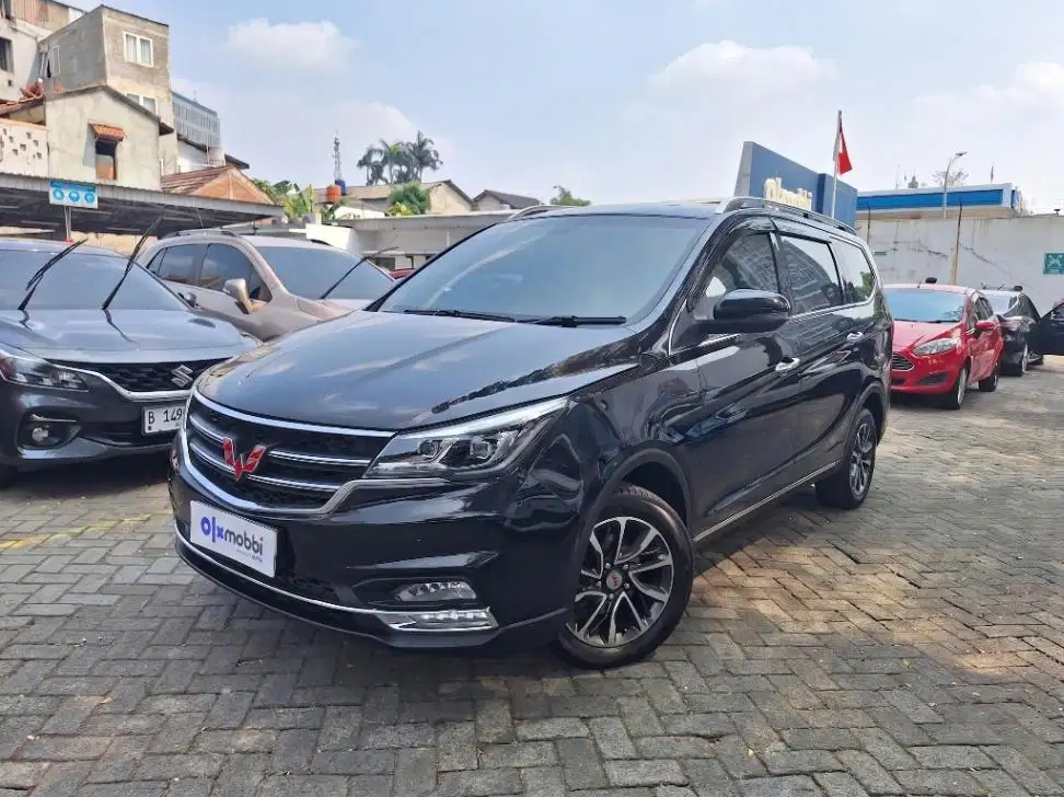 LOW DP Wuling Cortez 1.8 L Lux AMT Bensin-AT 2018 SYA