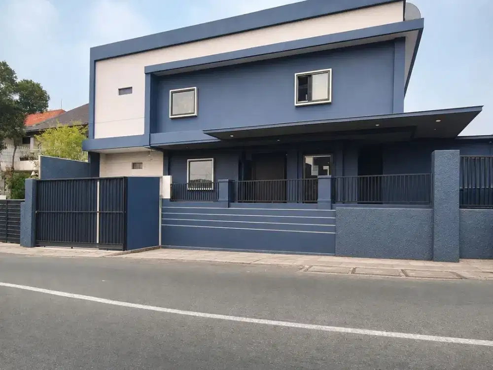 Dijual Mini Building Area Kemang. Jakarta Selatan