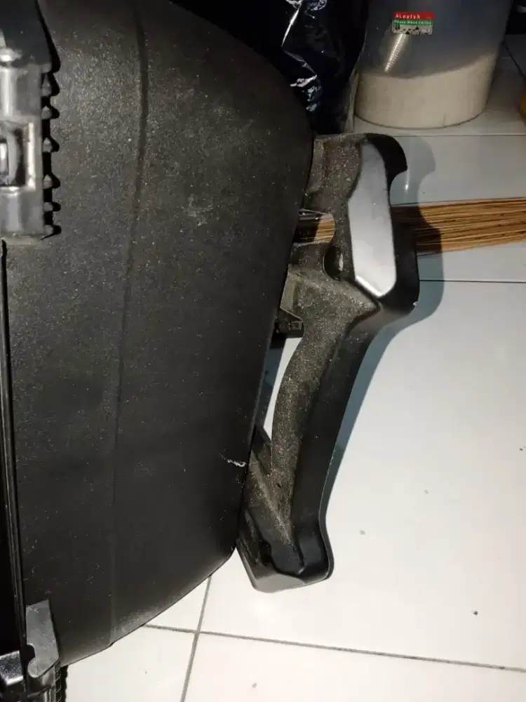 Bracket motor aerox new dan box motor