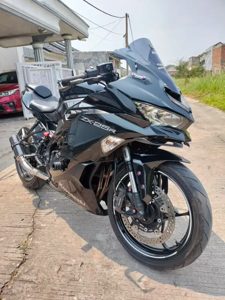ZX25R 4 Cylinder Quick shifter 2021