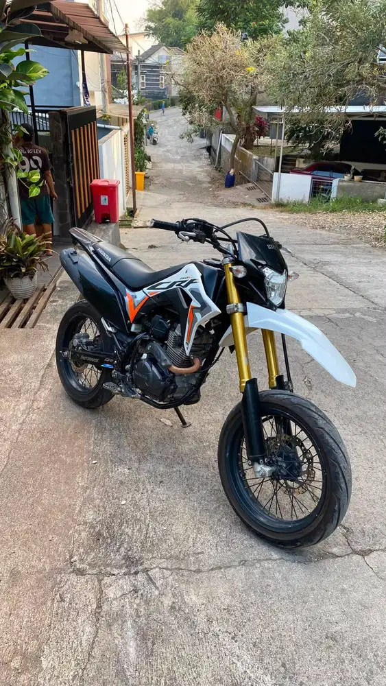 Jual Cepat CRF Supermoto 150L 2024 / CRF 150L Supermoto 2024