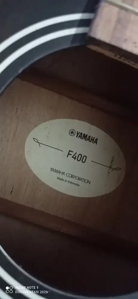 Gitar Yamaha f400 second