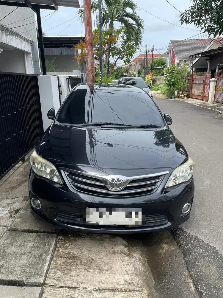 Toyota Altis 1.8 2010 AT  Hitam