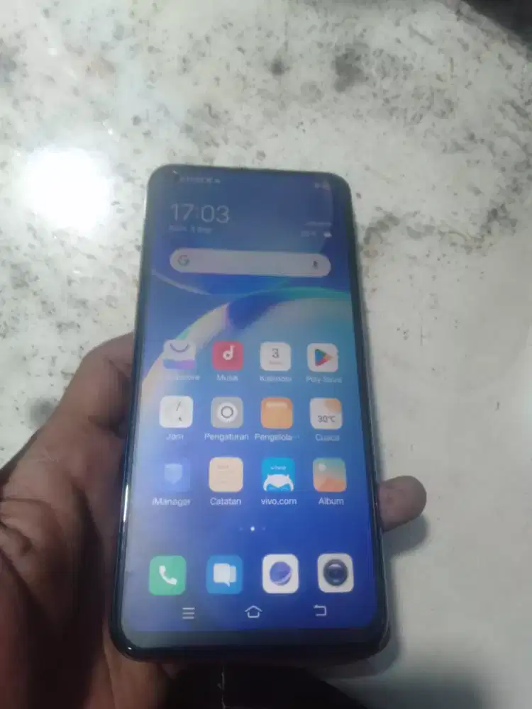 Vivo y70s  12/512