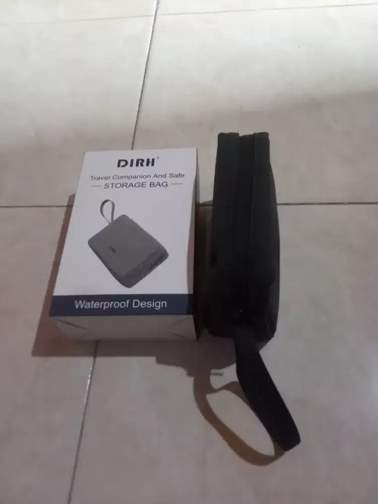 Dijual handbag masih baru original beli 200