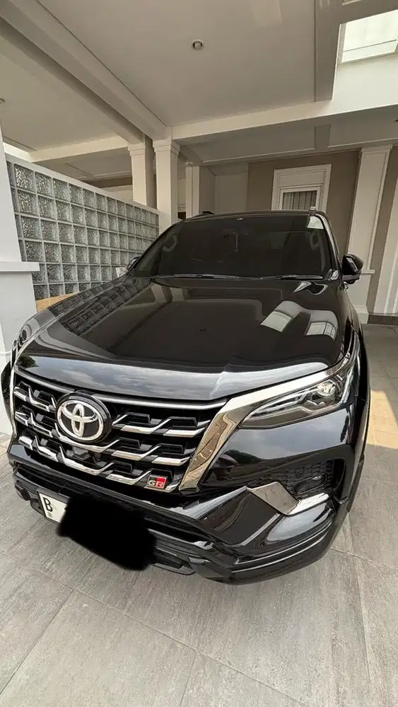 Toyota Fortuner GR 2.8 - 2023