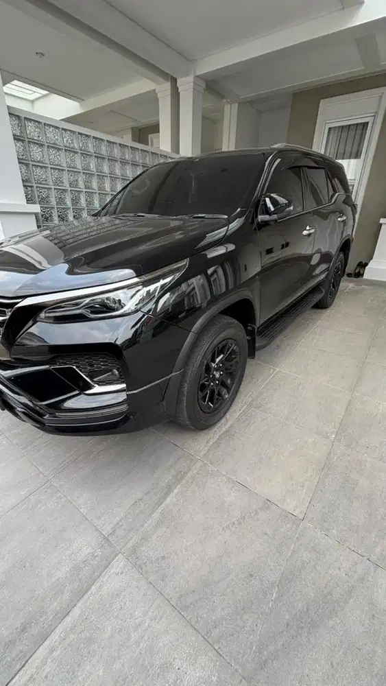 Toyota Fortuner GR 2.8 - 2023