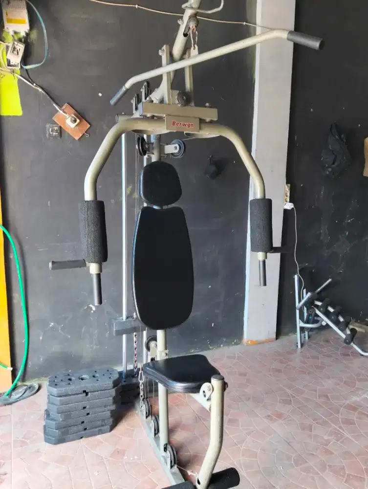 Home gym berwyn. Alat olahraga fitness gym