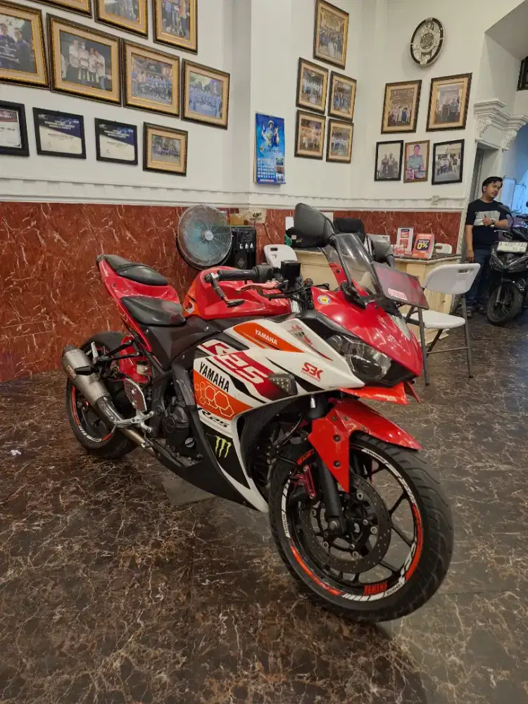 HUB IMA DIJUAL R 25 2014 CASH ONLY . BAJONG JUAL APA ADA NYA