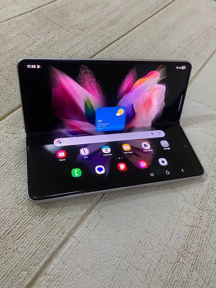 Samsung Fold3 12/512GB Silver