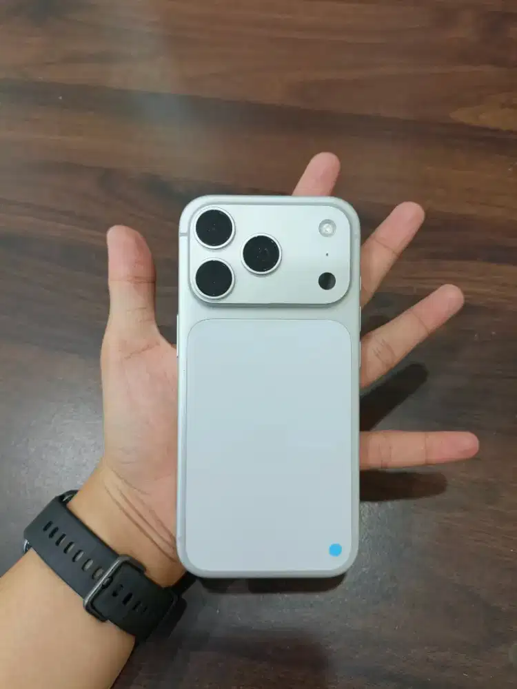 IPHONE 17PRO SILVER siklus 42