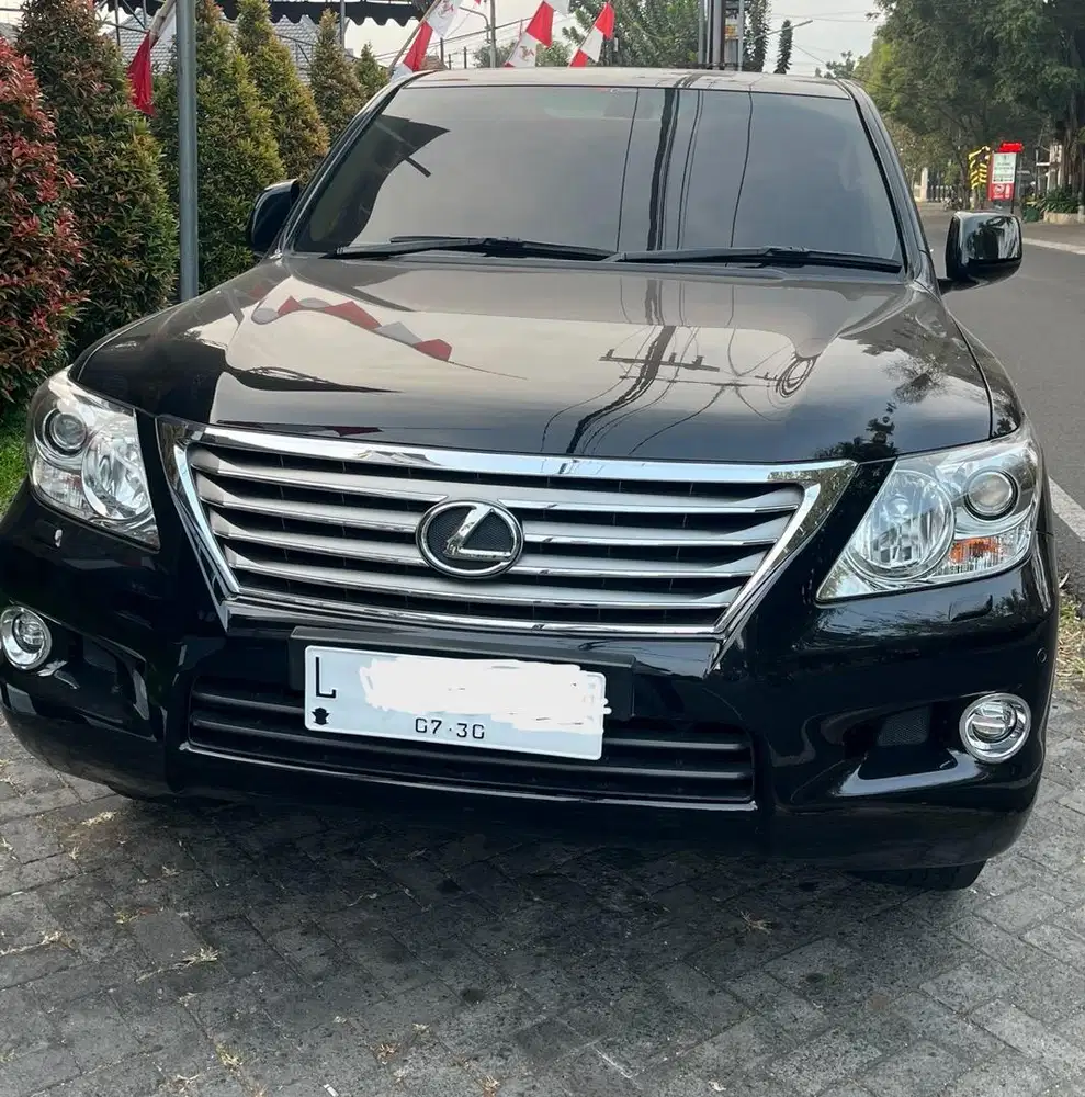 Lexus LX570 2010 Low Km