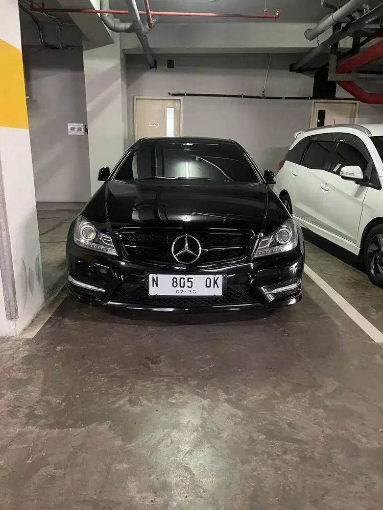 Mercedes Benz c250 2011 black hitam bu mercy