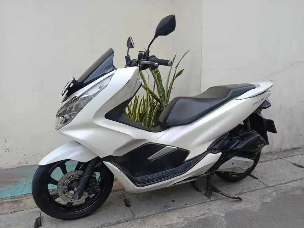 Honda PCX 150 non abs 2020 mesin bagus