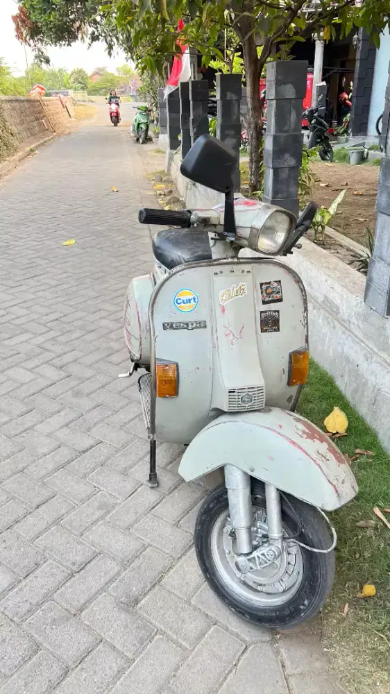 Vespa Exclusive 2 Look Ori