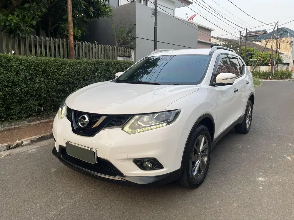 NISSAN XTRAIL 2.5 AT 2015