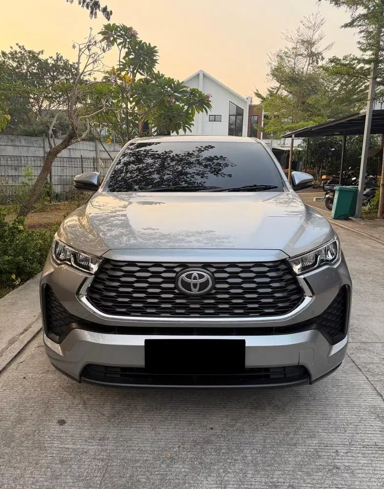 [KM 5 RB] Toyota Innova Zenix V Non Hybrid 2022/2023 Antik Like New