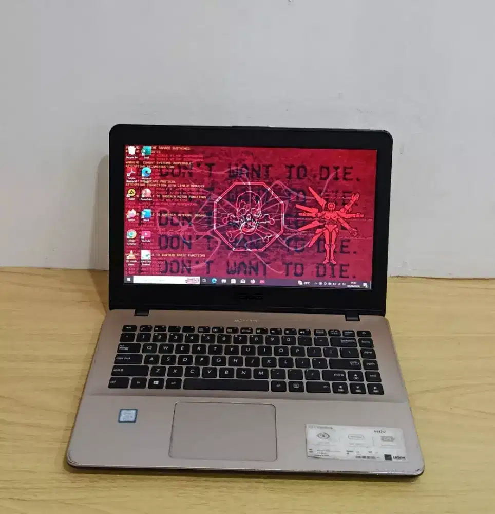 Asus vivobook 14 A442U Core i5-8250U RAM 8GB SSD 128GB