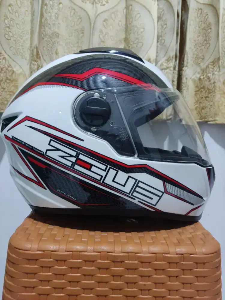 Helm Zeus ZS 811 Murah Mulus Cepat Mantap