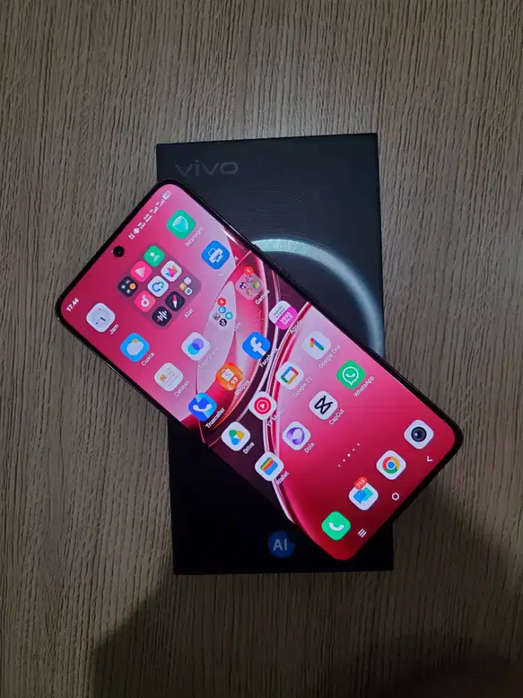 Vivo v50 12/512 seri tertinggi