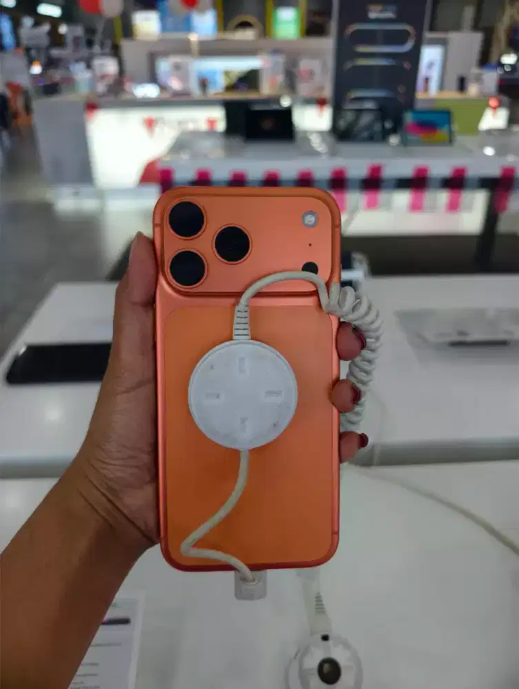 Iphone 17 Pro Max 256 GB / Cosmic Orange