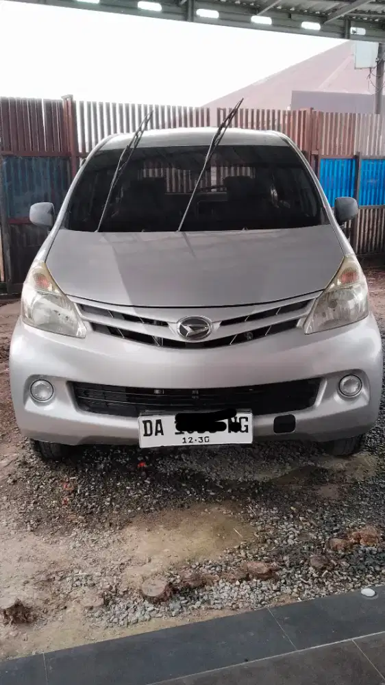 Xenia Manual Tahun  2013