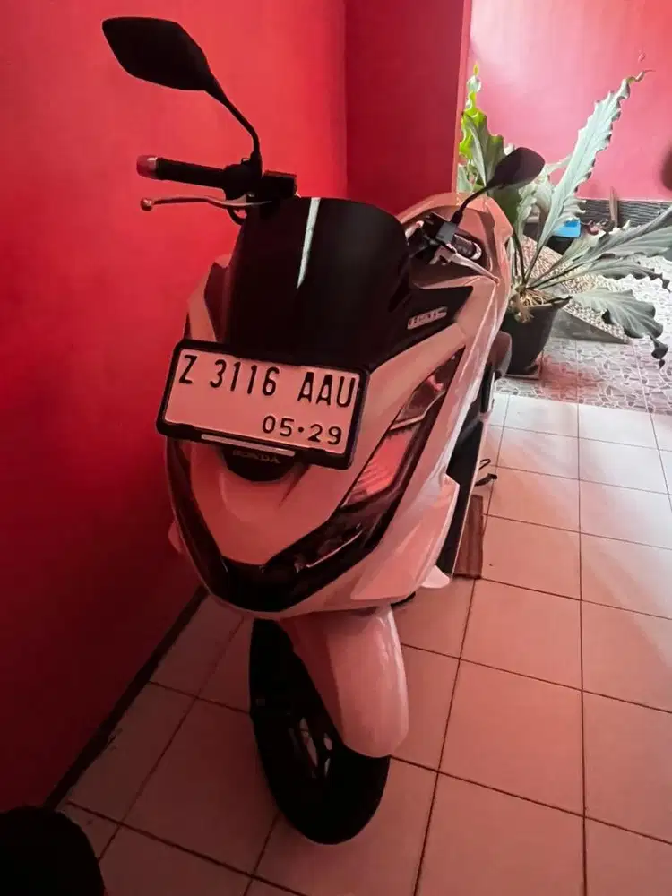 Honda PCX 2024 like new