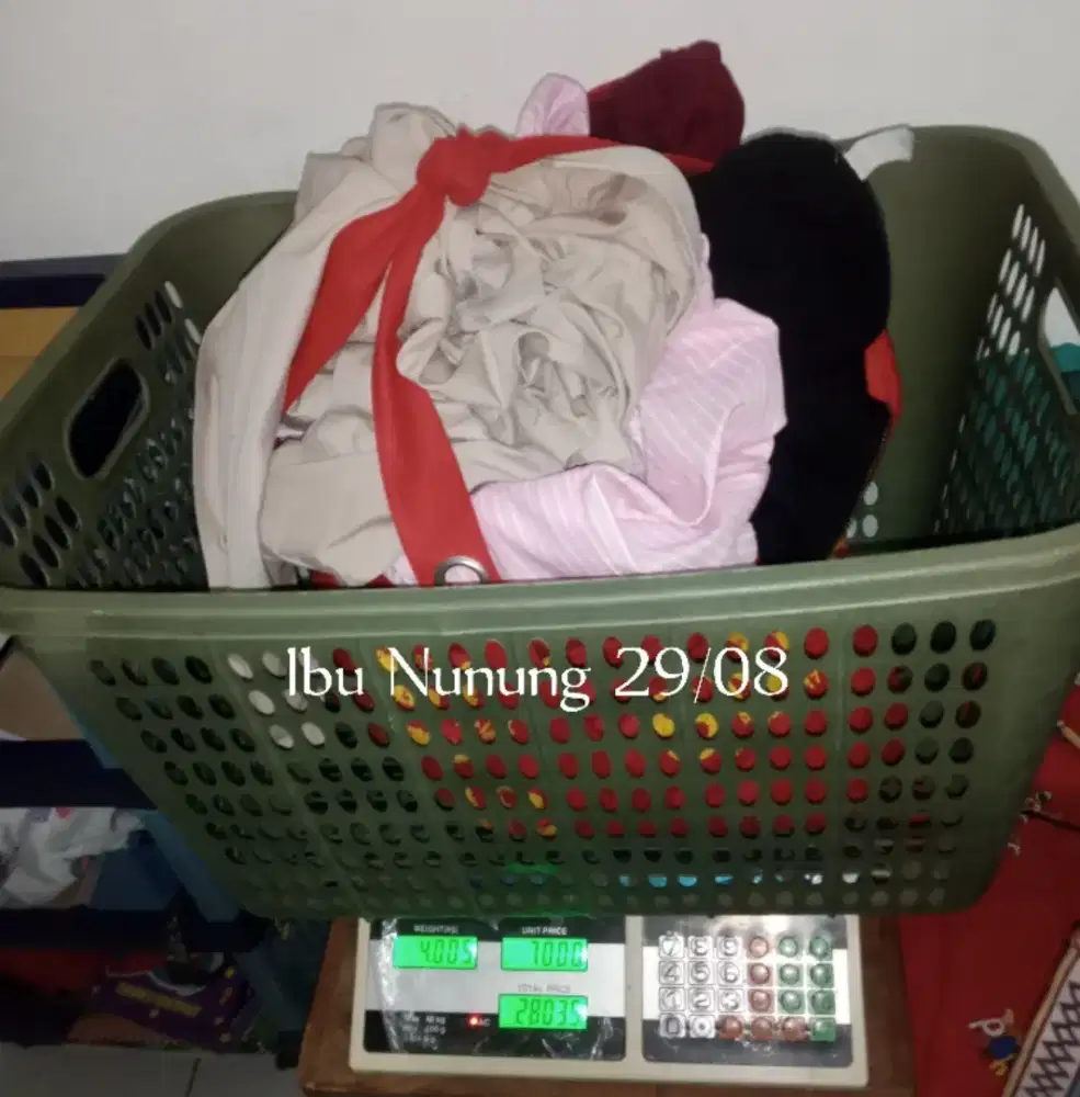Bantu Setrika Laundry Rumahan