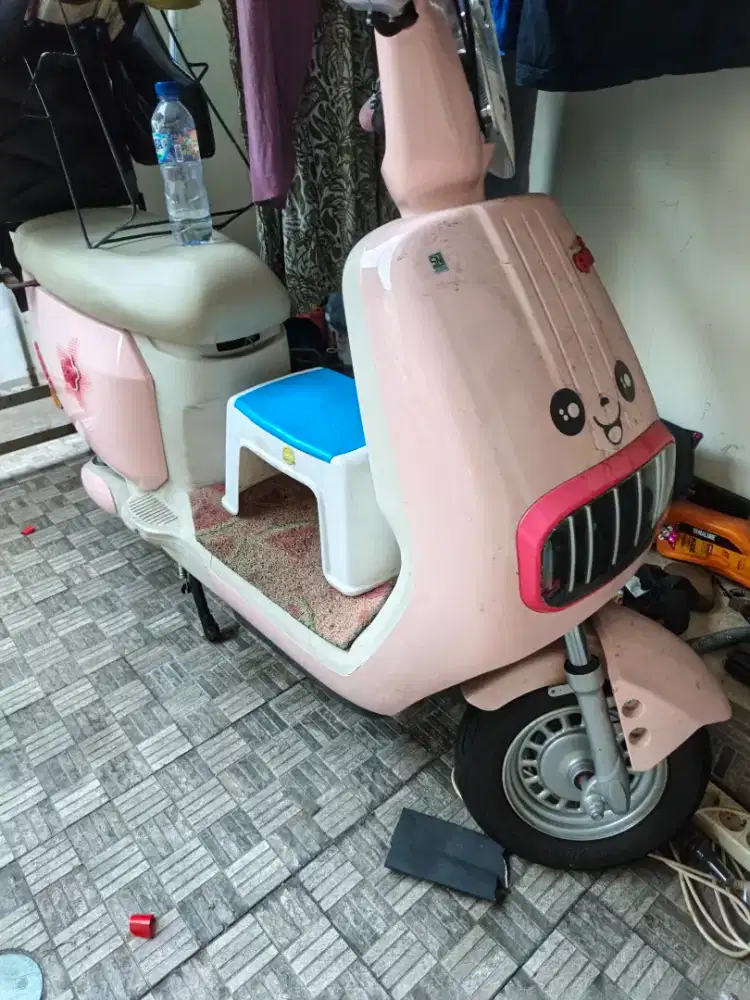 SEPEDA LISTRIK PINKYY