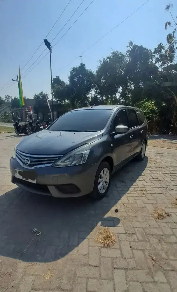 Nissan Grand livina
