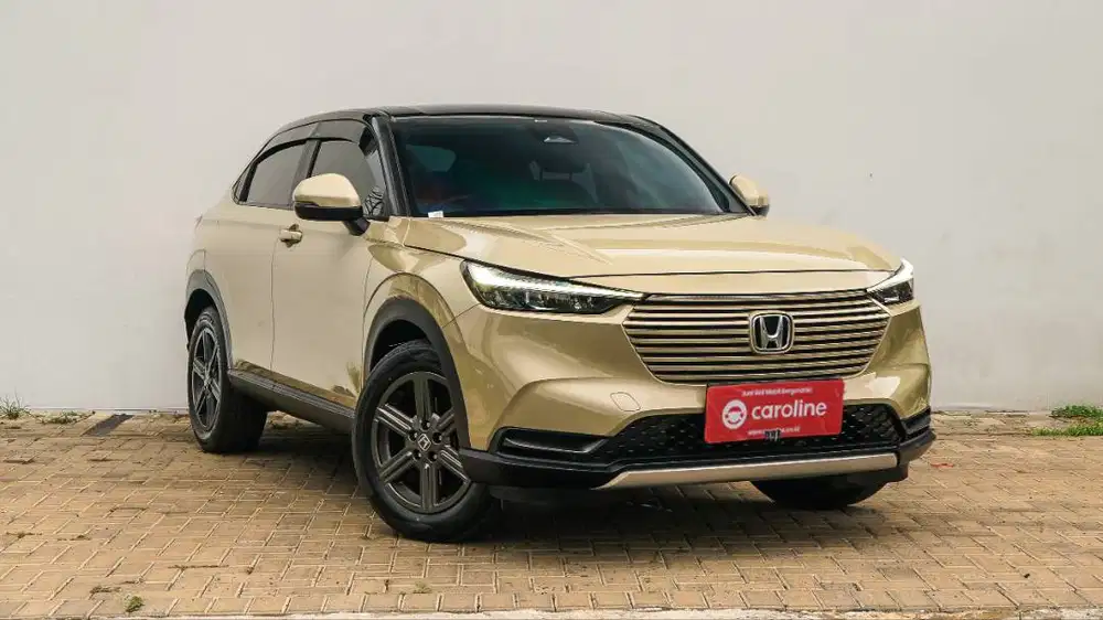 Honda HR-V E AT 2023 - FREE TOWING - GARANSI 1 TAHUN