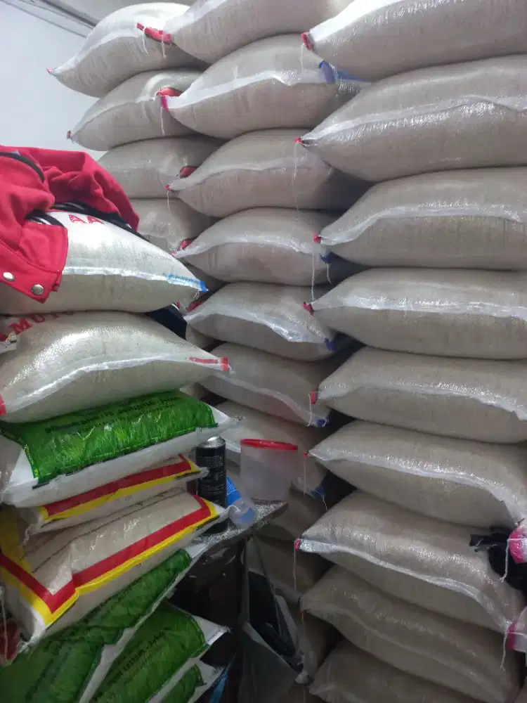 Dibthkn karyawan agen beras