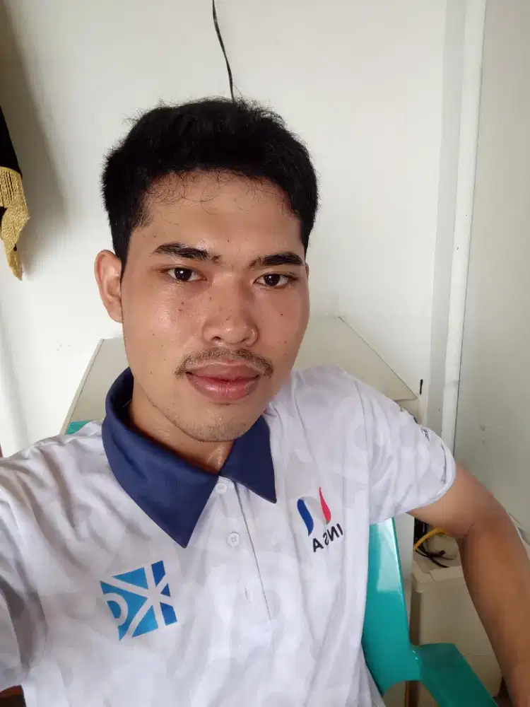 Cari kerjaan apa aja