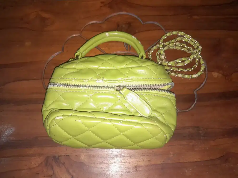 sling bag hijau