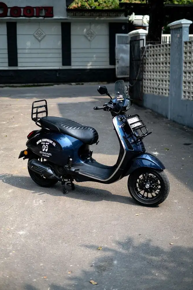 PIAGIO VESPA MATIC SPRINT 150 3VIE TAHUN 2015