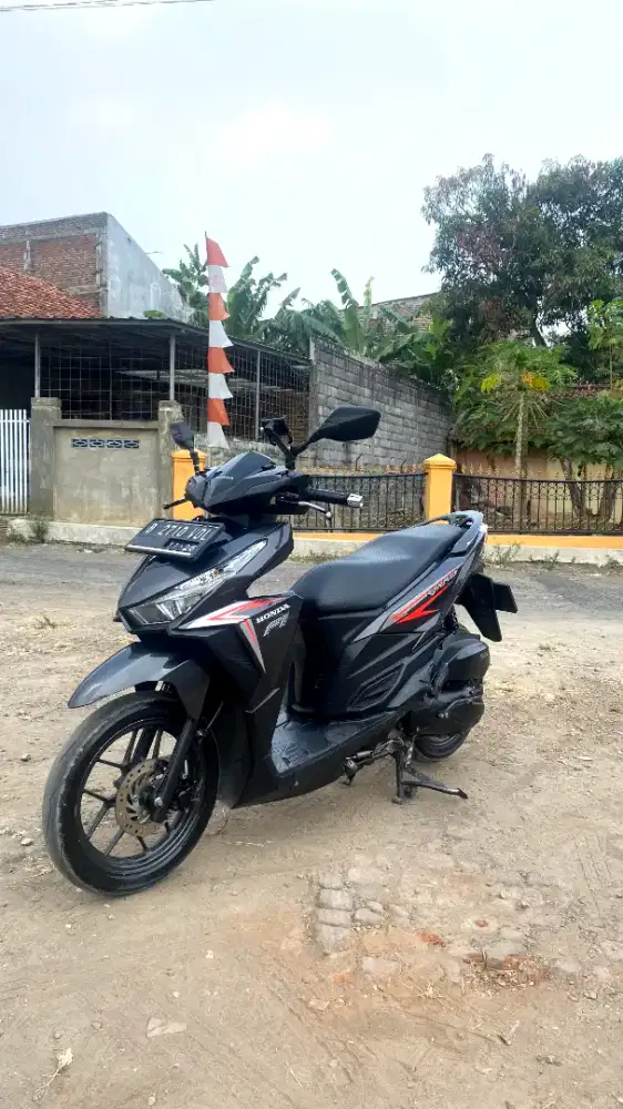 Honda Vario 125 LED Old 2016 (Standard)