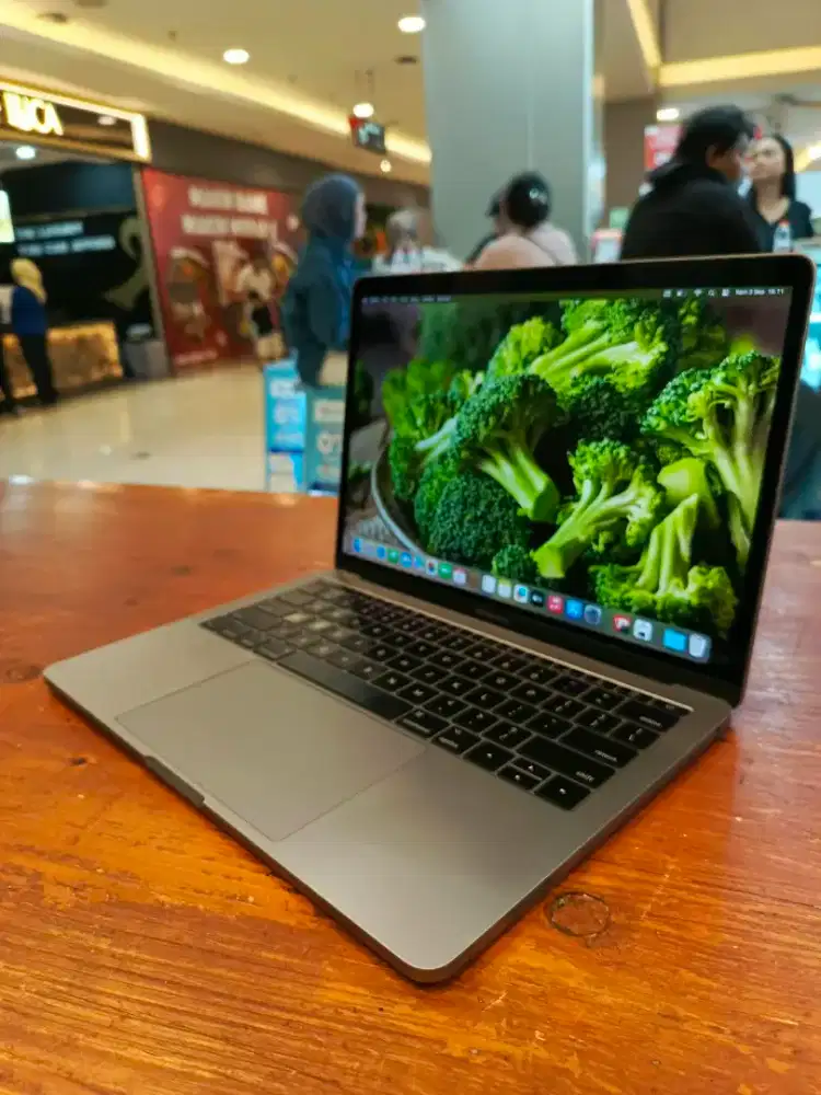 Macbook Pro Retina 13 inch 2017 non TB grey