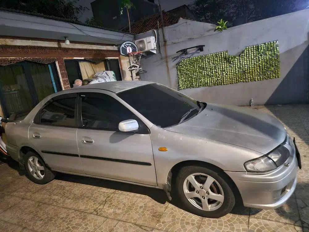 Mazda Familia 1997 Bensin