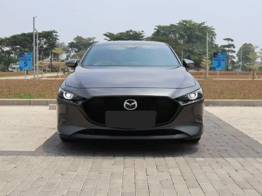 Mazda 3 Hb at 2023 km Low