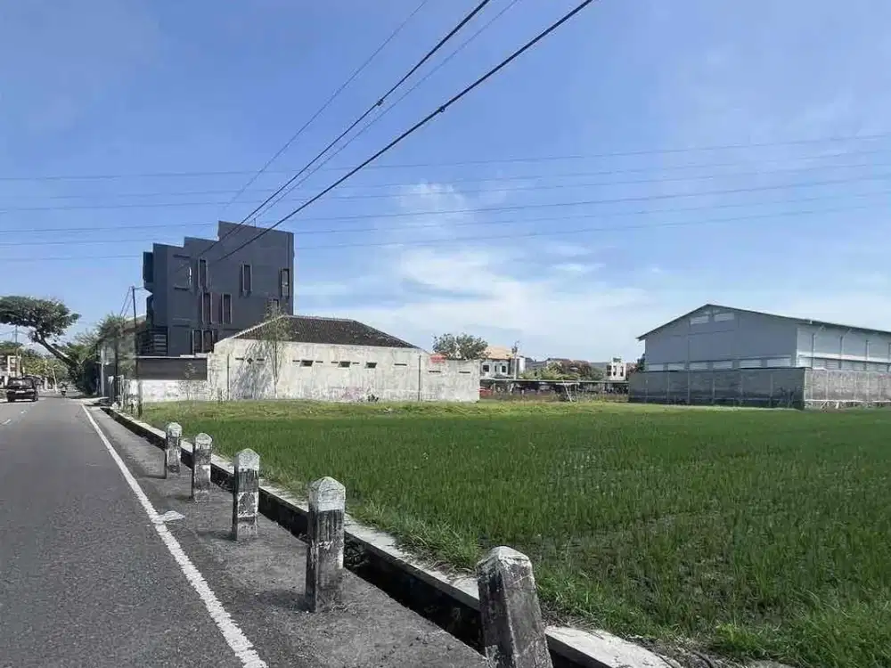 DIJUAL TANAH STRATEGIS DI PINGGIR JALAN PLERET UTAMA