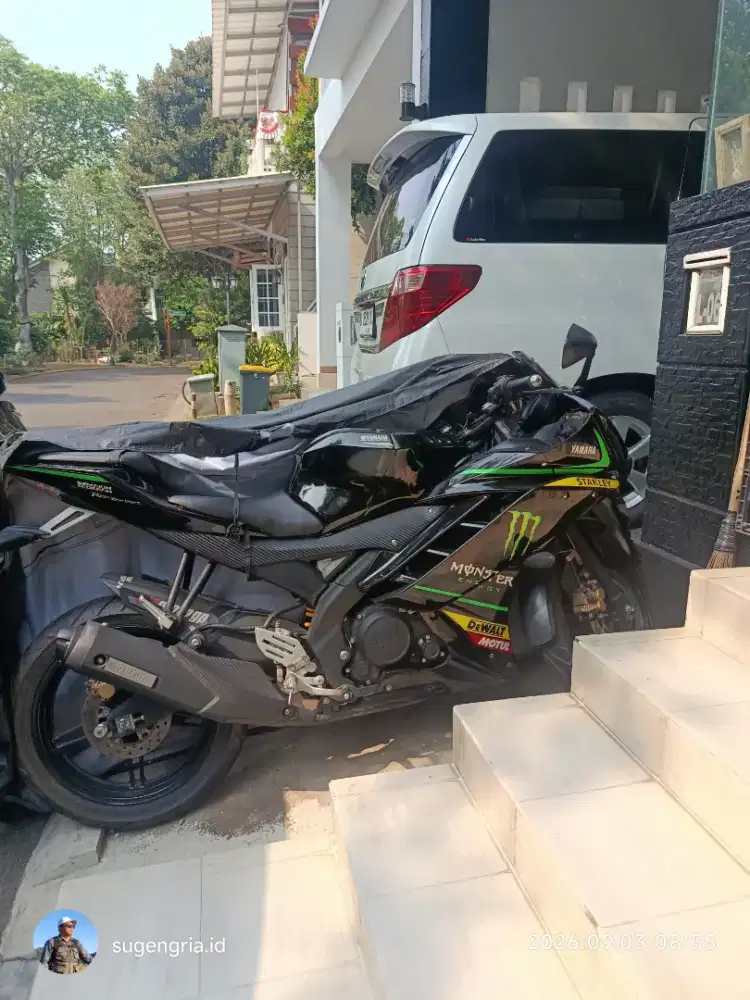 Yamaha R15 2015 v2