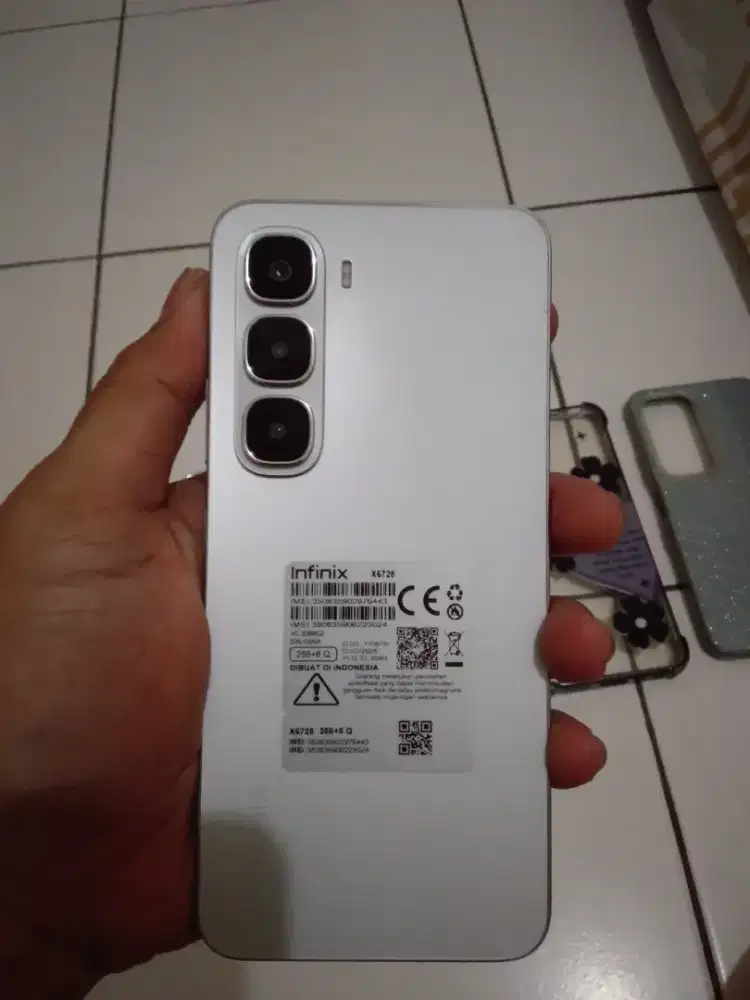 Infinix hot 60i 8+5/256